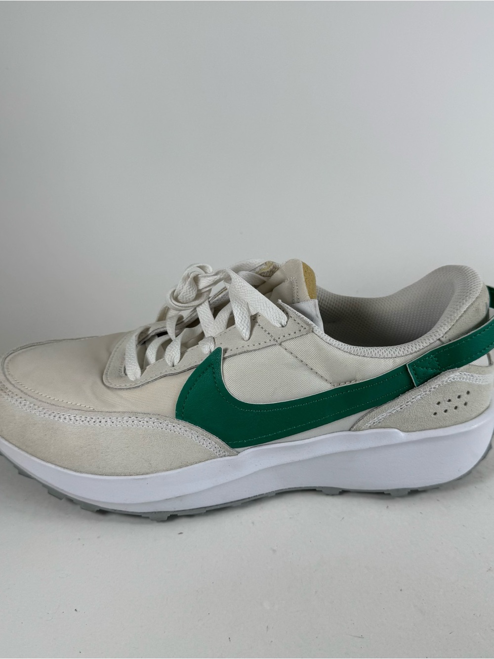 Womens Nike Shoes Waffle Debut Size 10 Off White Ivory Green Sneakers Tennis Run - Picture 6 of 12